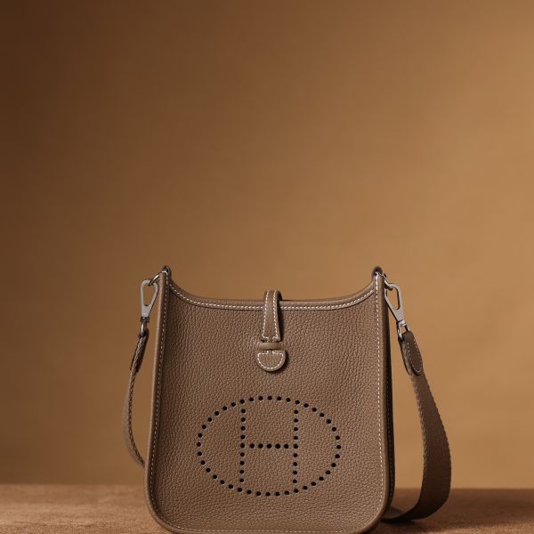 Evelyne 16cm TC 가죽 핸드스티치